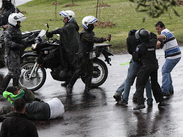 Presidente de Ecuador denuncia intento de golpe de Estado (Rebelión) Presidente de Ecuador denuncia intento de golpe de Estado (Rebelión)