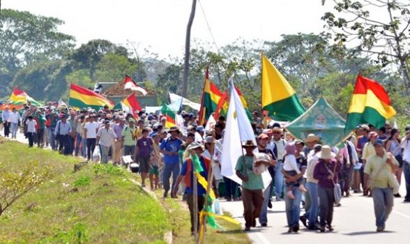 Pronunciamiento Público Encuentro Nacional en defensa del TIPNIS (11 Agosto 2017) Pronunciamiento Público Encuentro Nacional en defensa del TIPNIS (11 Agosto 2017)
